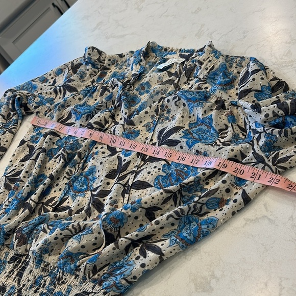 Joie Jaipur Floral Long Sleeve Smocked Waist & Cuffs Clip Dot Peasant Top - Picture 9 of 16